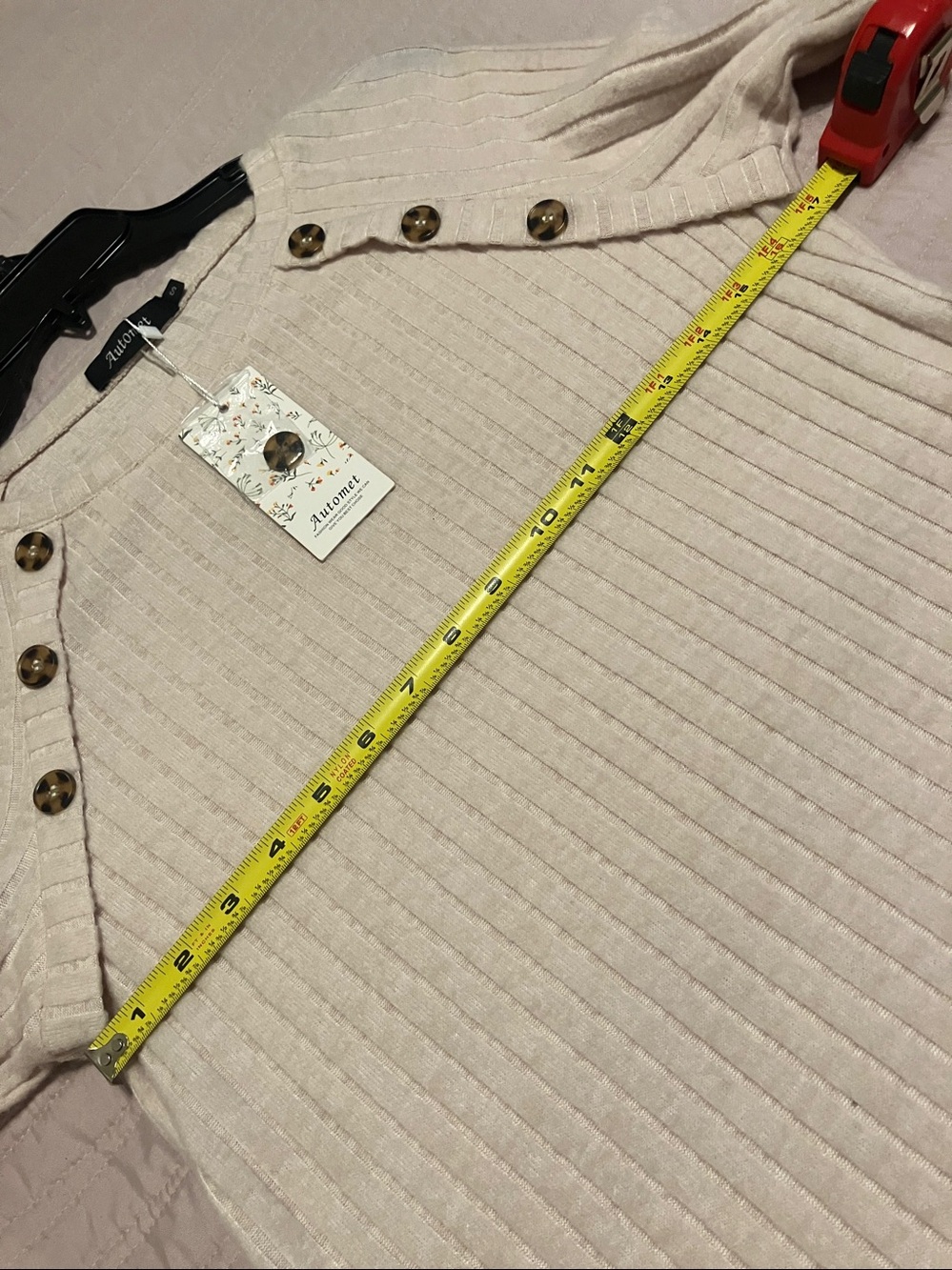 NEW Automet Ribbed Button-Shoulder Sweater - Picture 7 of 8